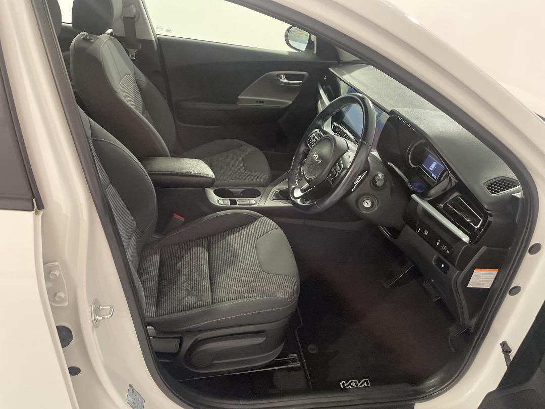 Photo '16' of KIA Niro Plus Photo '16' of KIA Niro Plus