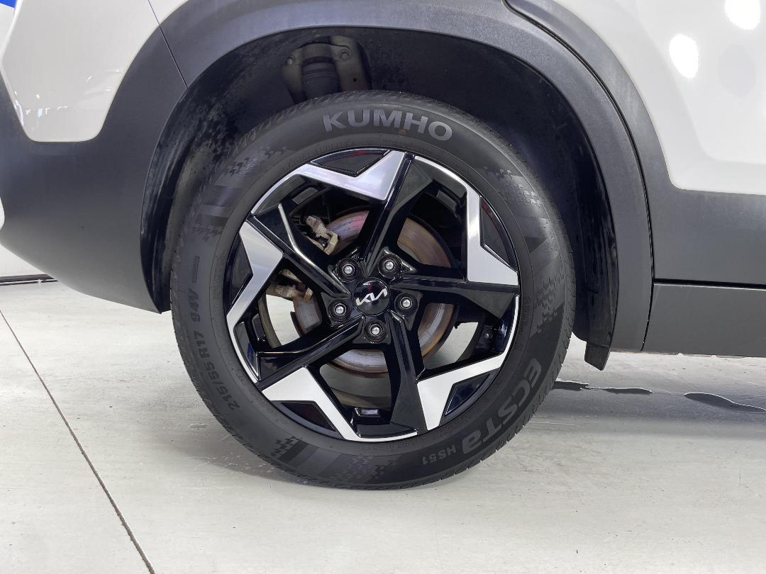 Photo '12' of KIA Seltos