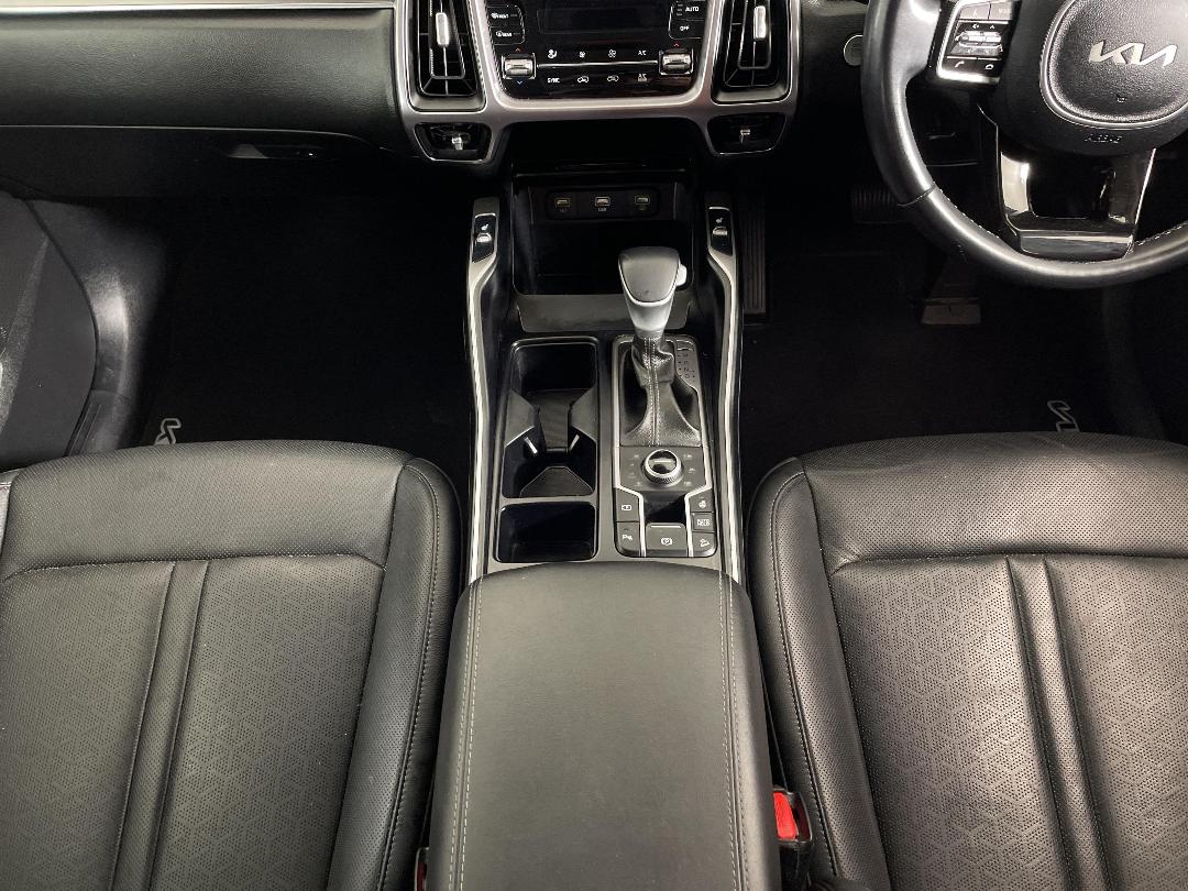 Photo '18' of KIA Sorento