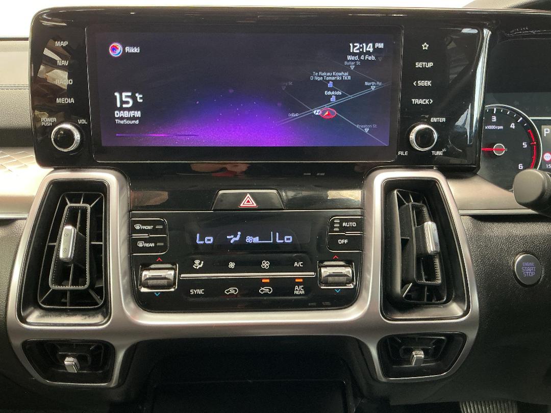 Photo '18' of KIA Sorento