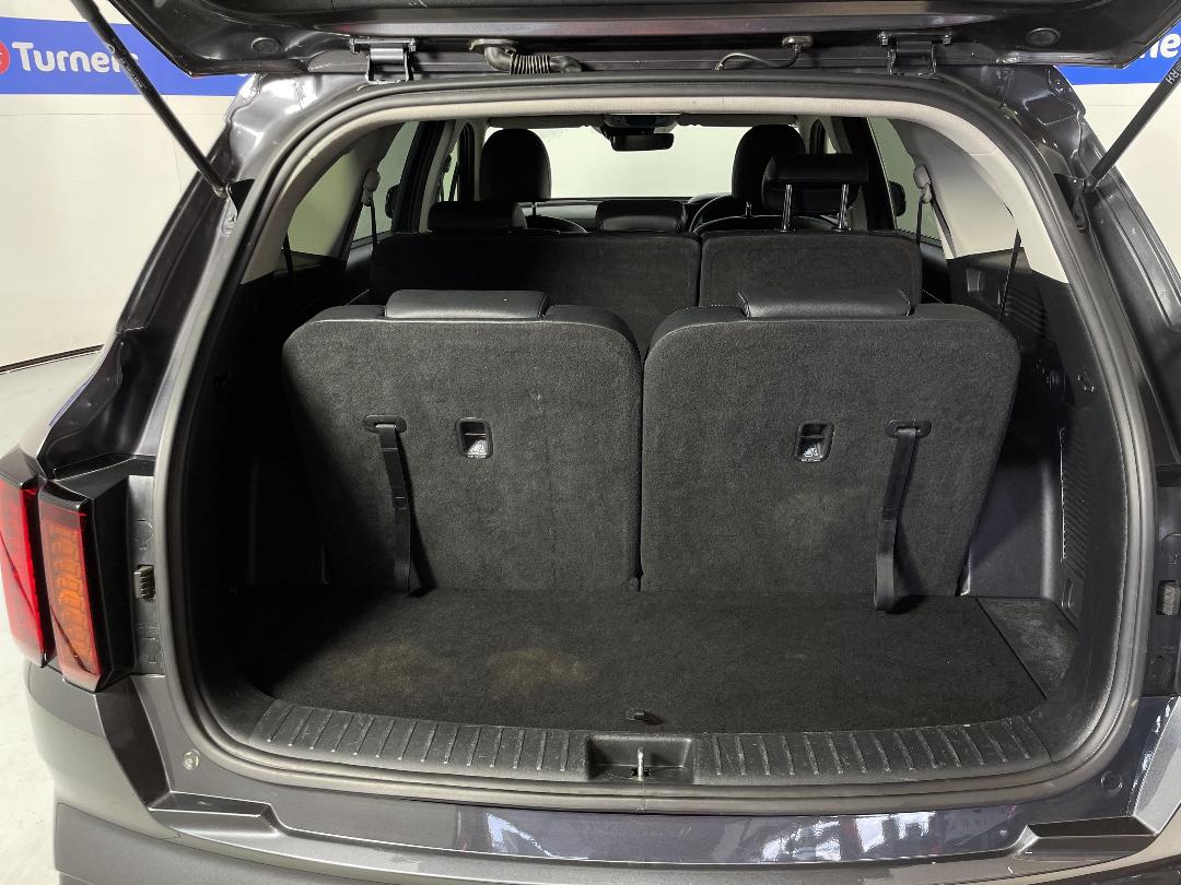 Photo '14' of KIA Sorento Photo '14' of KIA Sorento