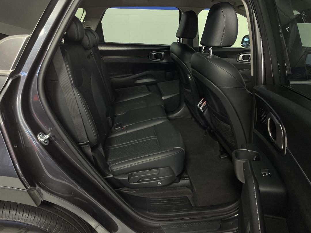 Photo '20' of KIA Sorento Photo '20' of KIA Sorento