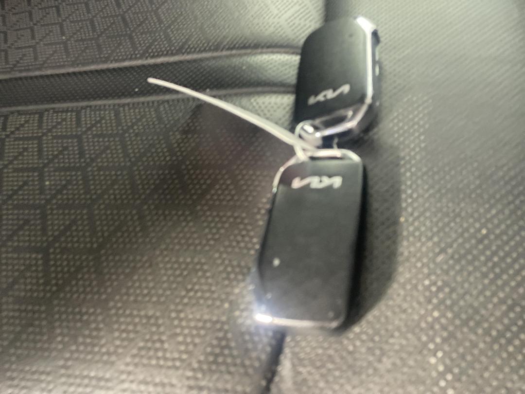 Photo '22' of KIA Sorento Photo '22' of KIA Sorento