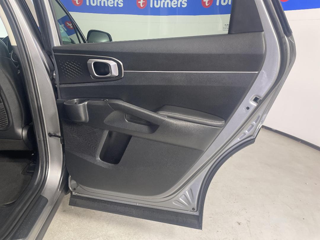 Photo '19' of KIA Sorento Photo '19' of KIA Sorento