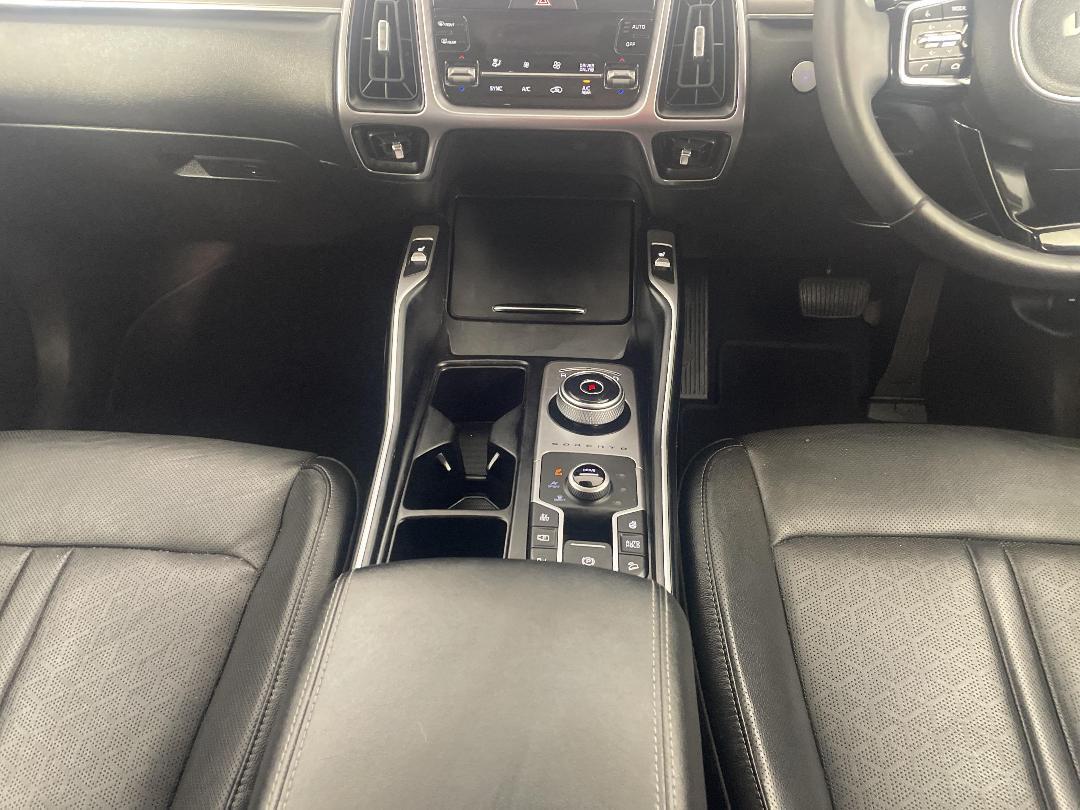 Photo '18' of KIA Sorento Photo '18' of KIA Sorento