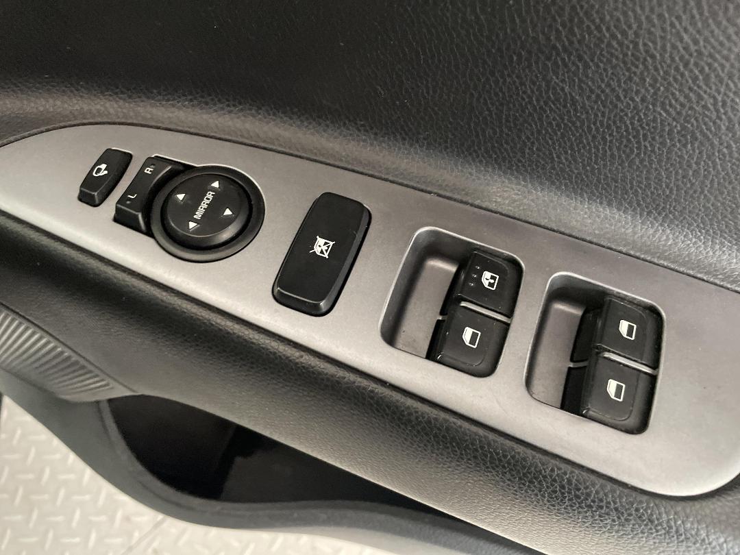 Photo '23' of KIA Stonic Photo '23' of KIA Stonic