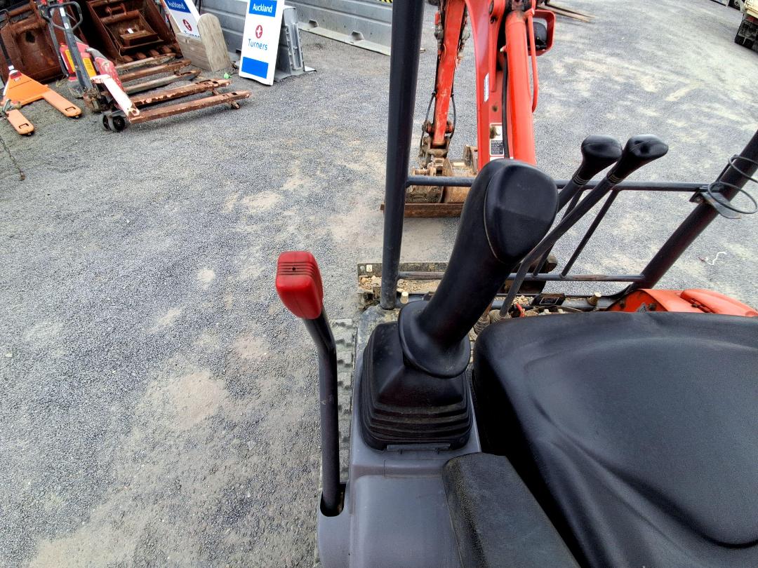 Photo '17' of Kubota U17 Excavator