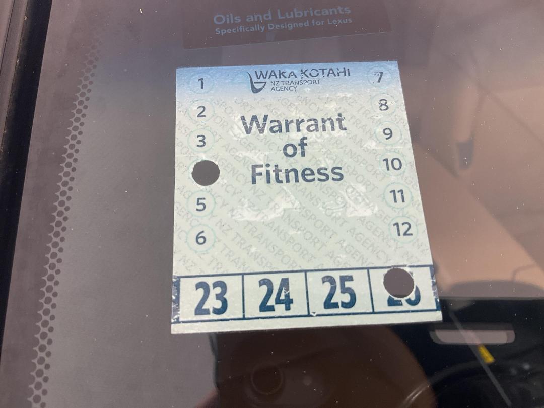 Photo '23' of Lexus ES300H Photo '23' of Lexus ES300H