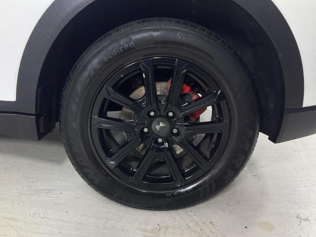 Photo '11' of Mahindra XUV