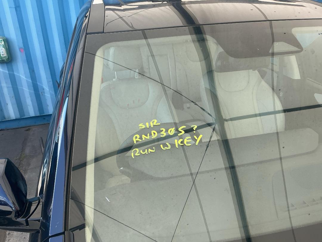 Photo '39' of Mahindra XUV 700 AX7L