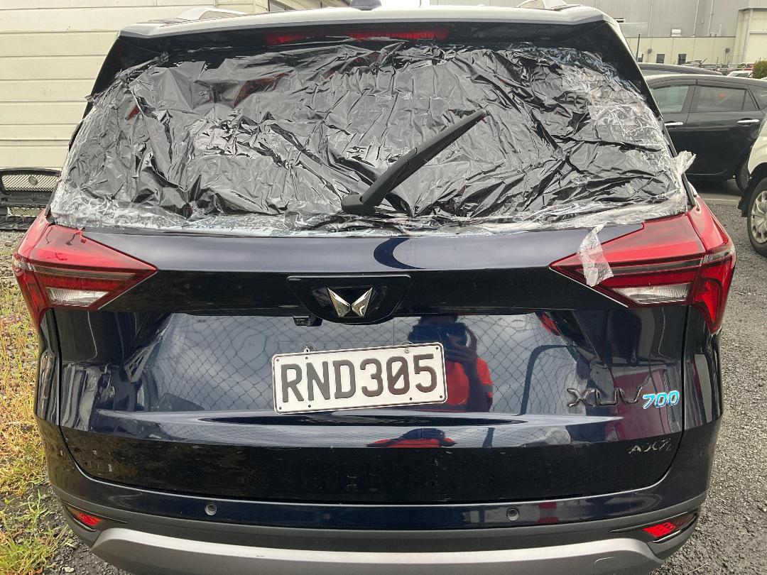 Photo '5' of Mahindra XUV 700 AX7L