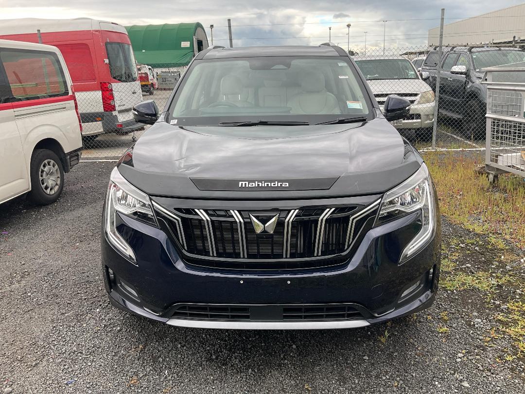 Photo '2' of Mahindra XUV 700 AX7L