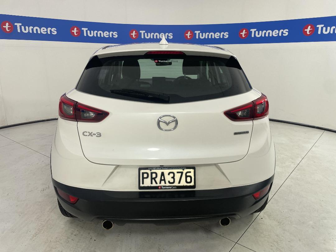 Photo '6' of Mazda CX-3