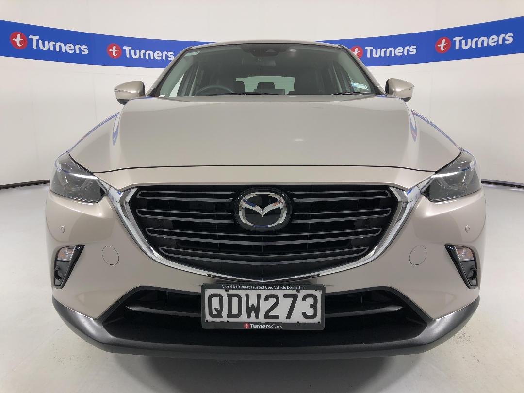 Photo '2' of Mazda CX-3