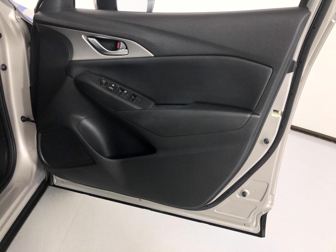 Photo '15' of Mazda CX-3