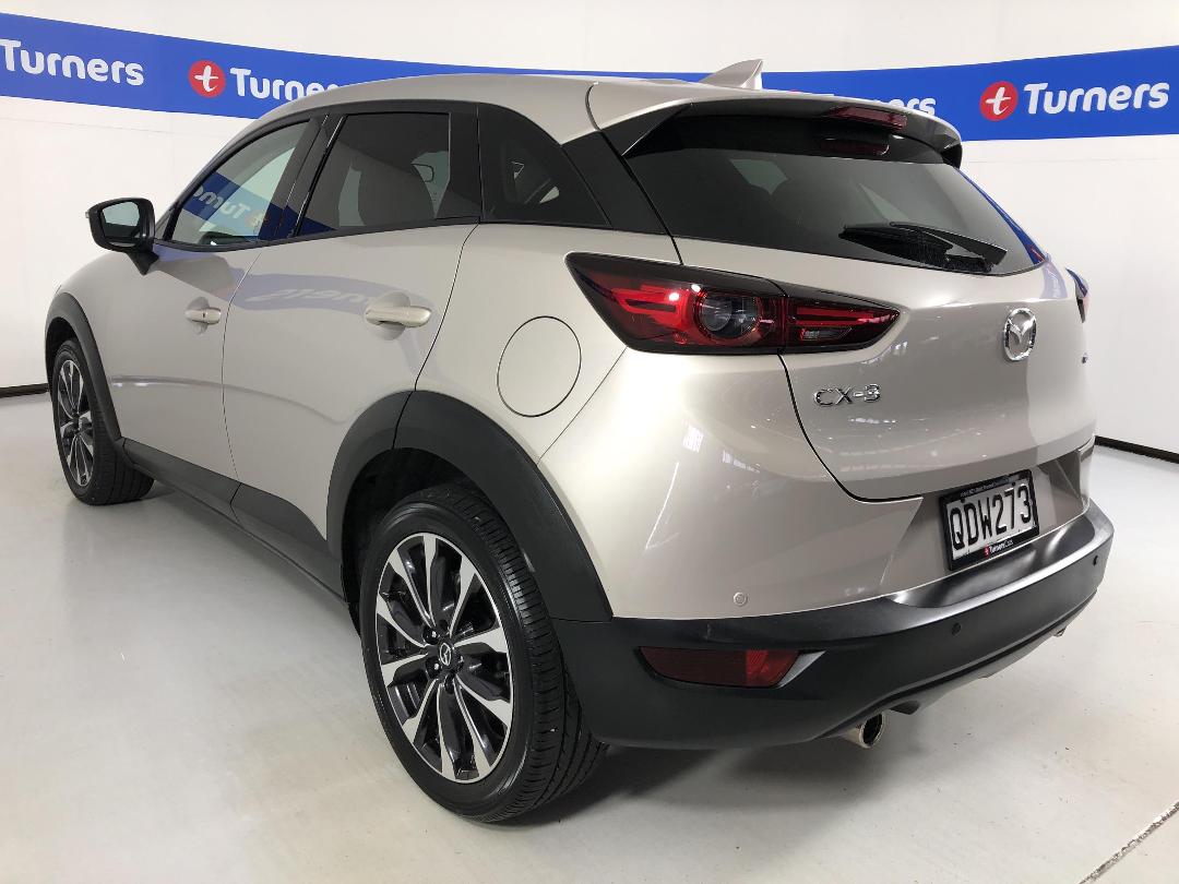 Photo '5' of Mazda CX-3