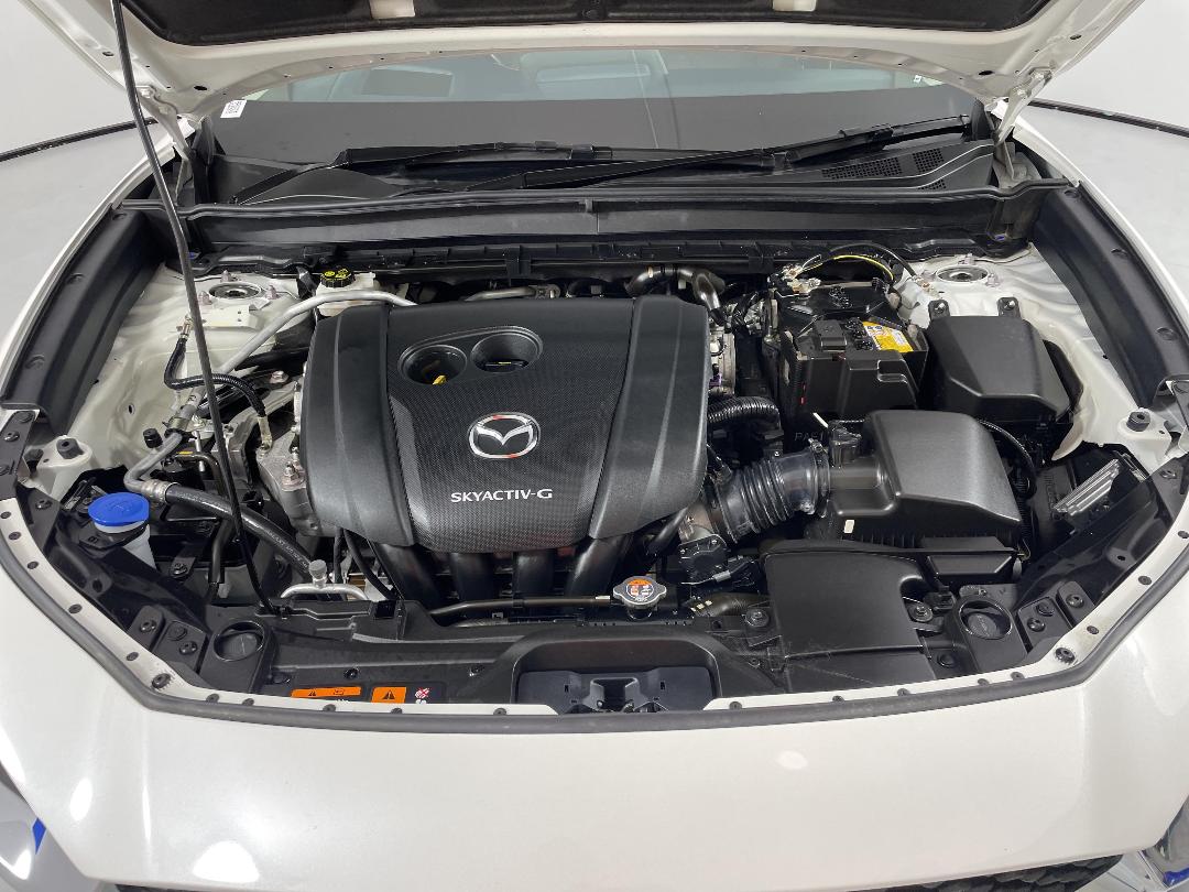 Photo '13' of Mazda CX-30