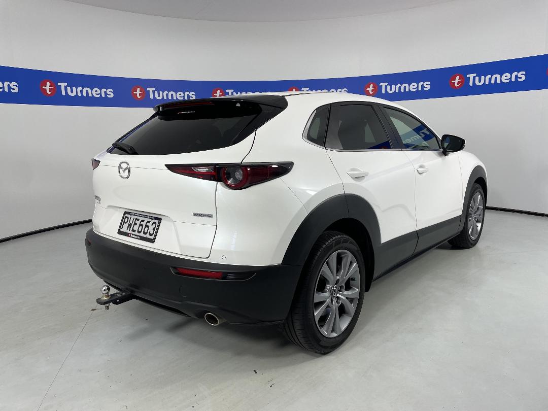 Photo '7' of Mazda CX-30