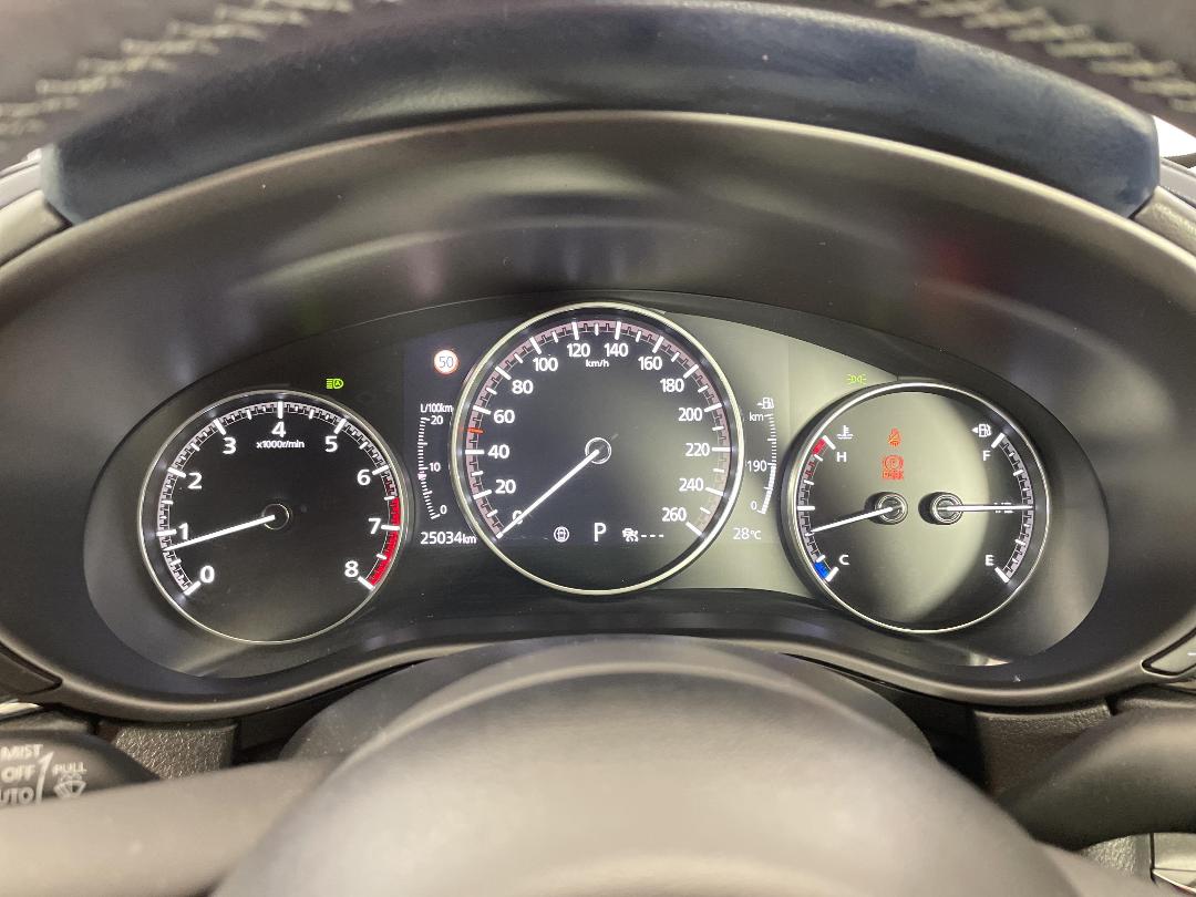 Photo '21' of Mazda CX-30