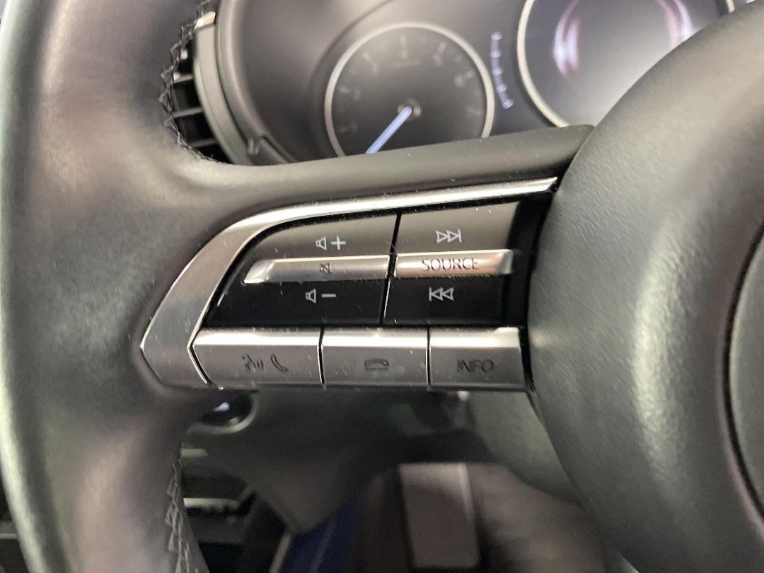 Photo '23' of Mazda CX-30