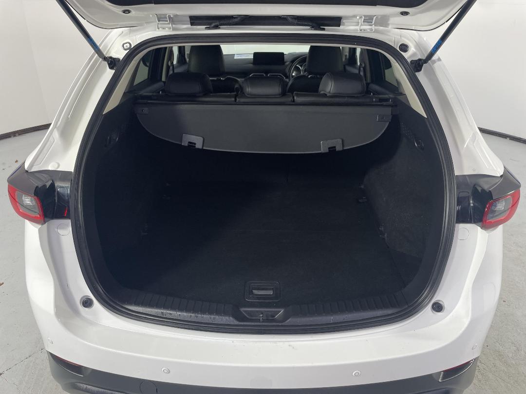 Photo '14' of Mazda CX-5