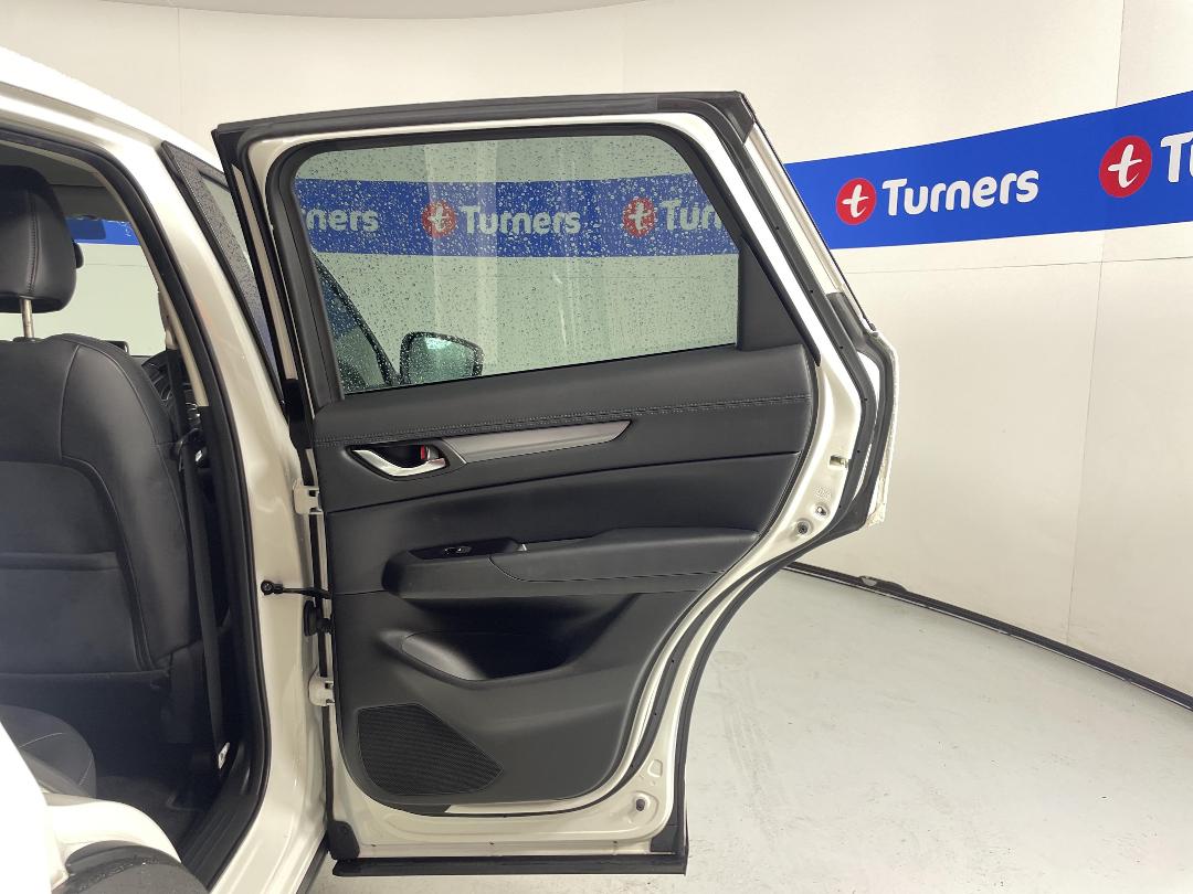 Photo '19' of Mazda CX-5 Photo '19' of Mazda CX-5