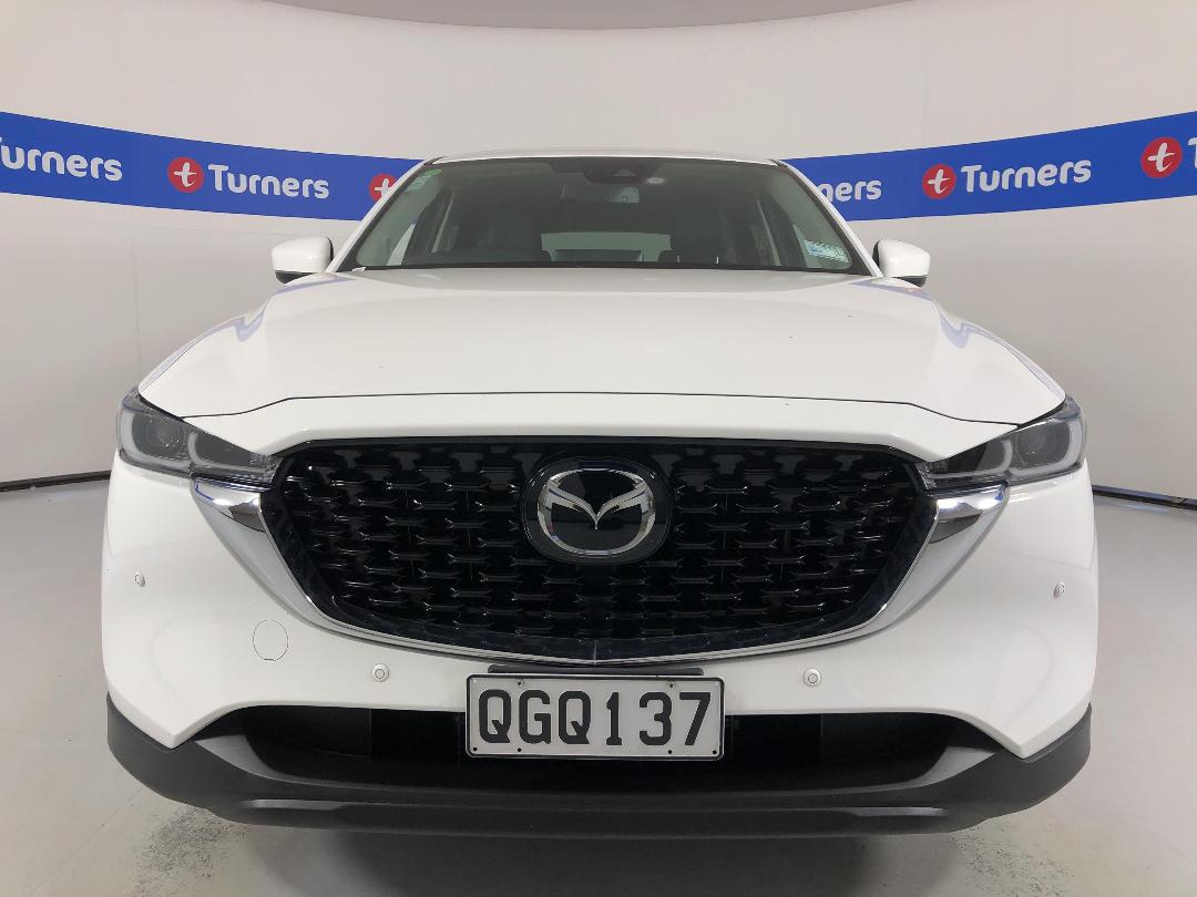 Photo '2' of Mazda CX-5