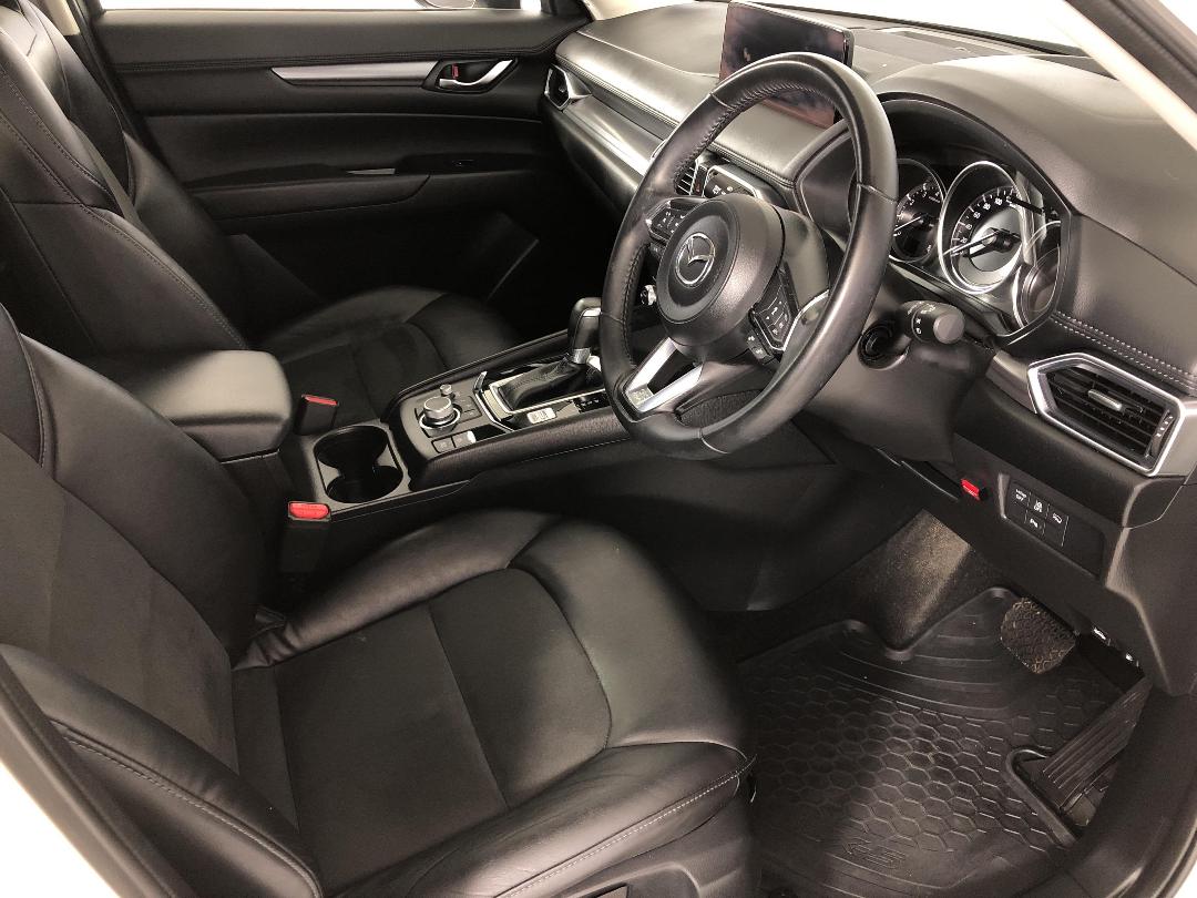 Photo '16' of Mazda CX-5