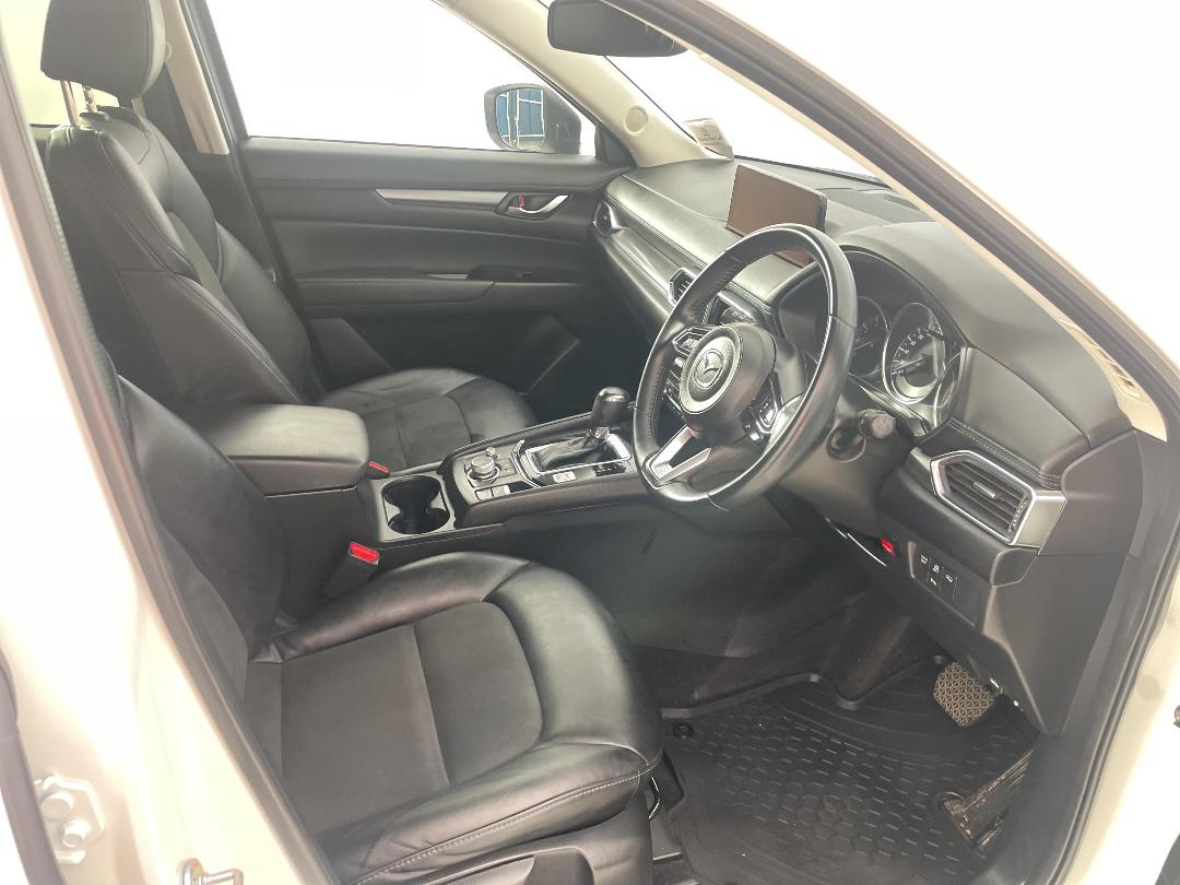 Photo '16' of Mazda CX-5