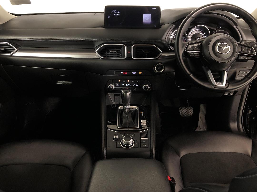 Photo '17' of Mazda CX-5 Photo '17' of Mazda CX-5