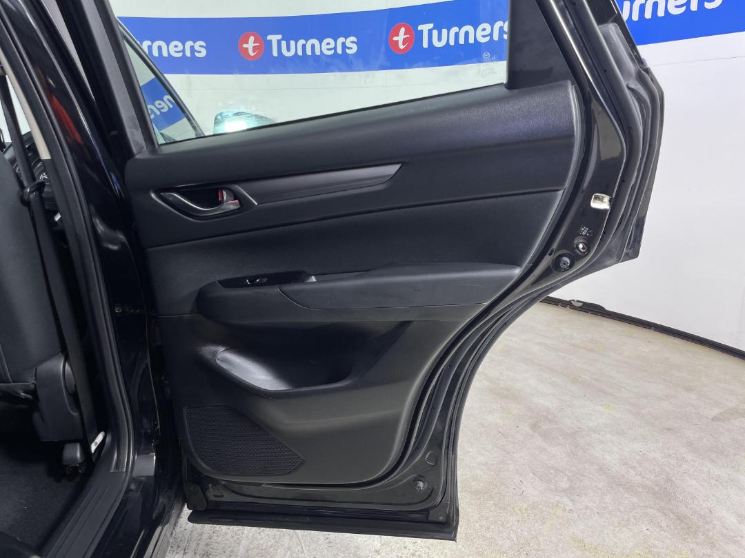 Photo '19' of Mazda CX-5 Photo '19' of Mazda CX-5