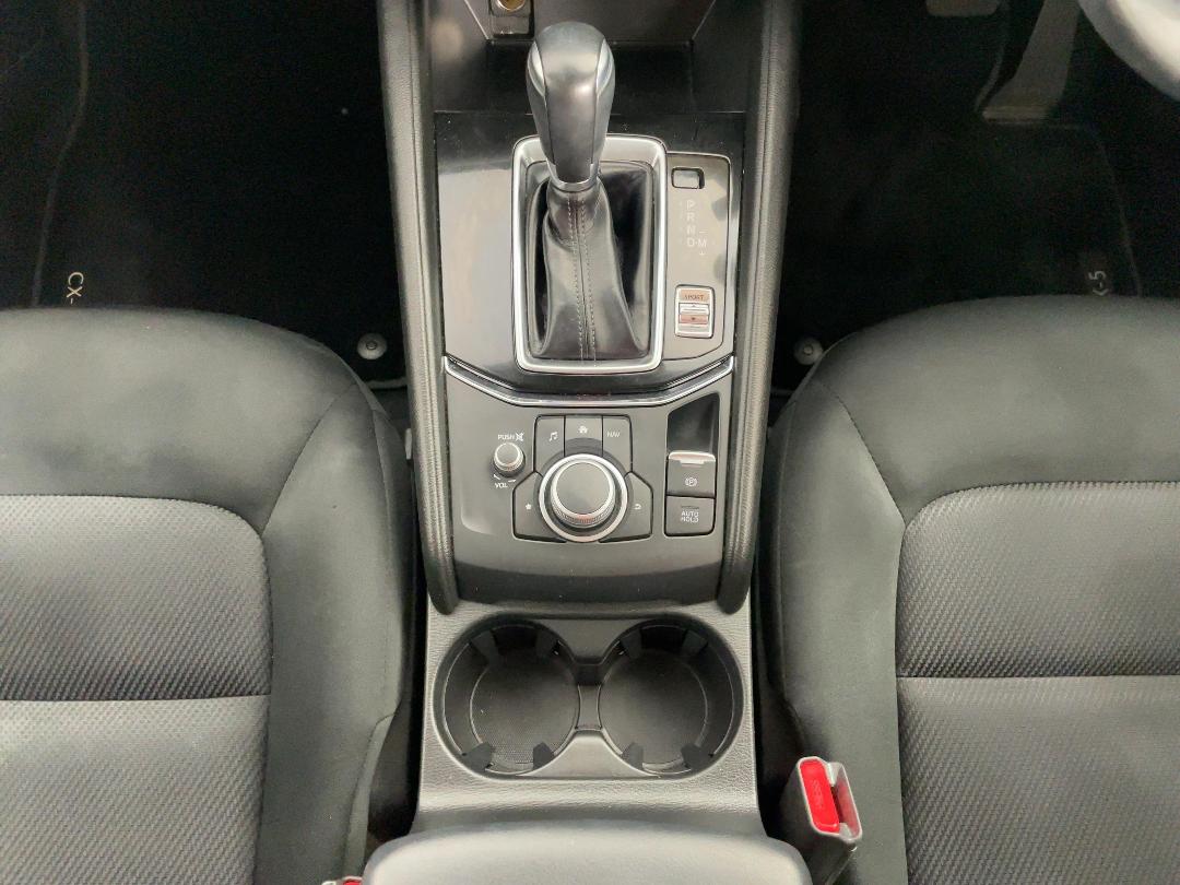 Photo '18' of Mazda CX-5