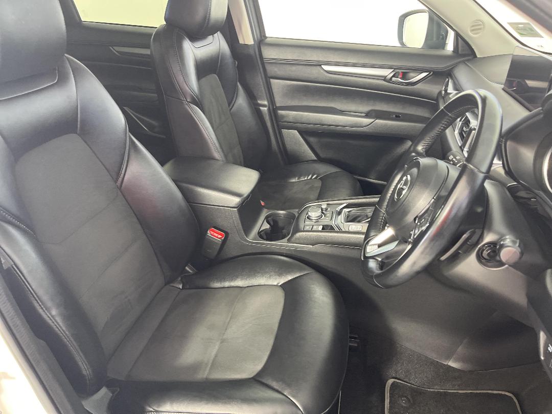 Photo '16' of Mazda CX-5