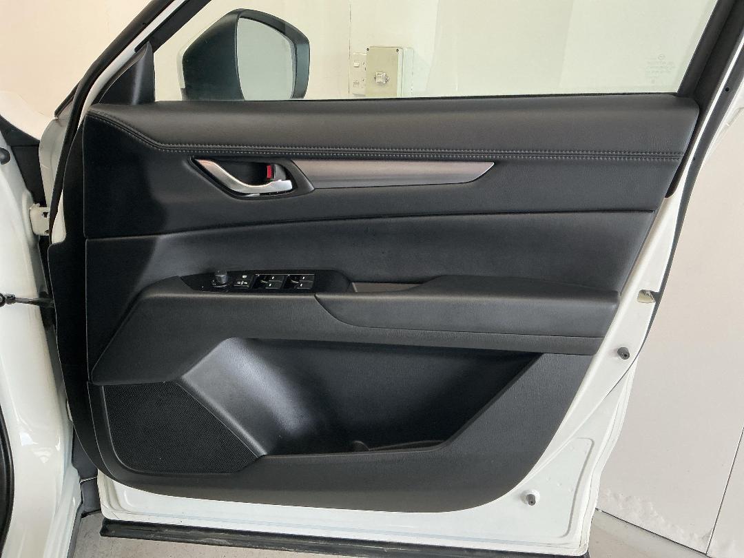 Photo '15' of Mazda CX-5