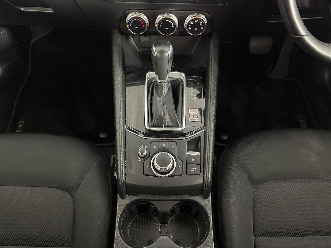 Photo '18' of Mazda CX-5