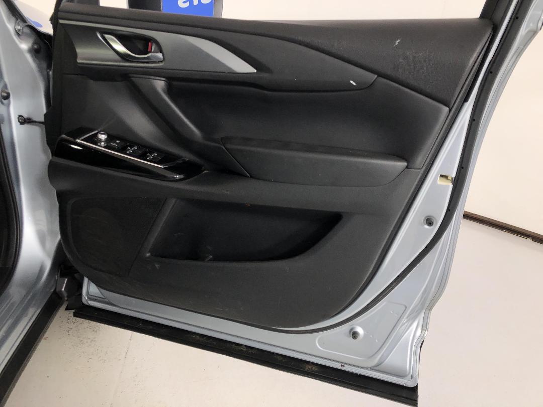 Photo '15' of Mazda CX-9 Photo '15' of Mazda CX-9