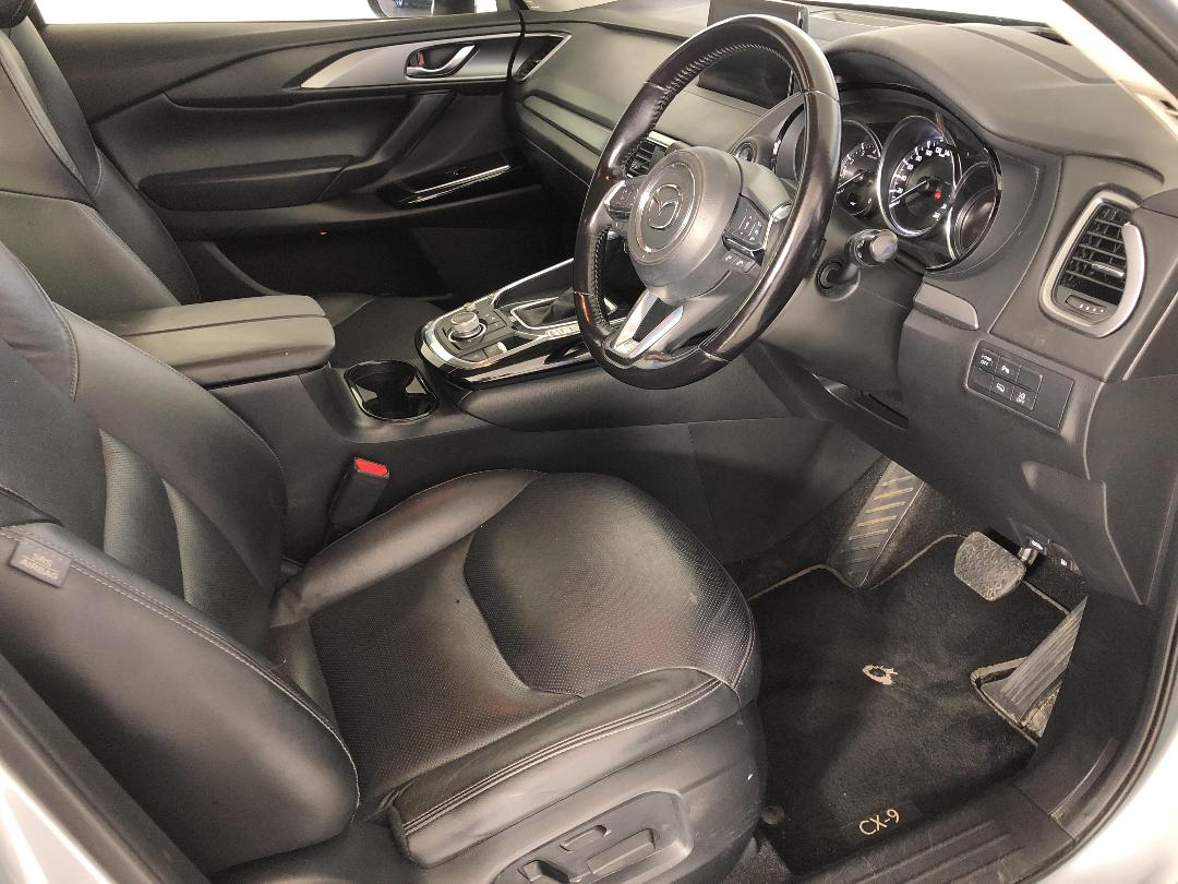 Photo '16' of Mazda CX-9 Photo '16' of Mazda CX-9