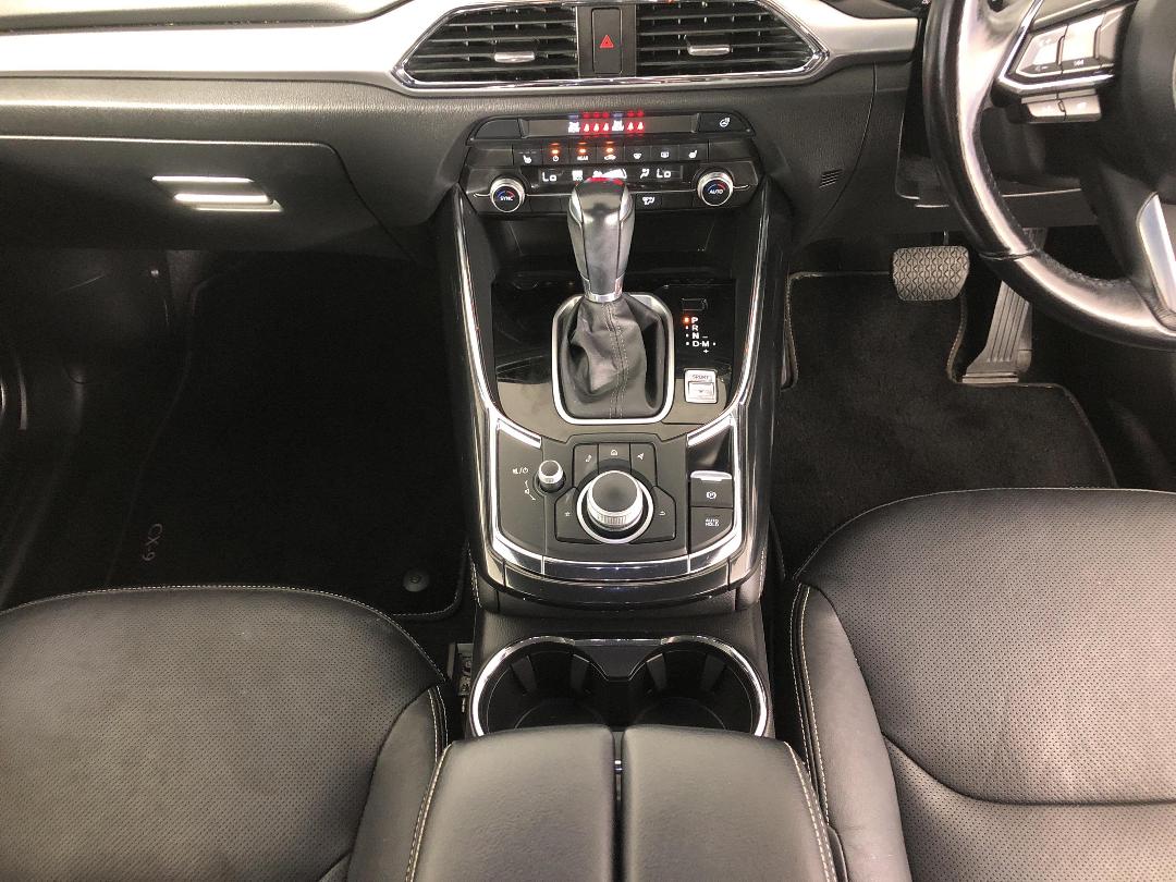 Photo '18' of Mazda CX-9 Photo '18' of Mazda CX-9