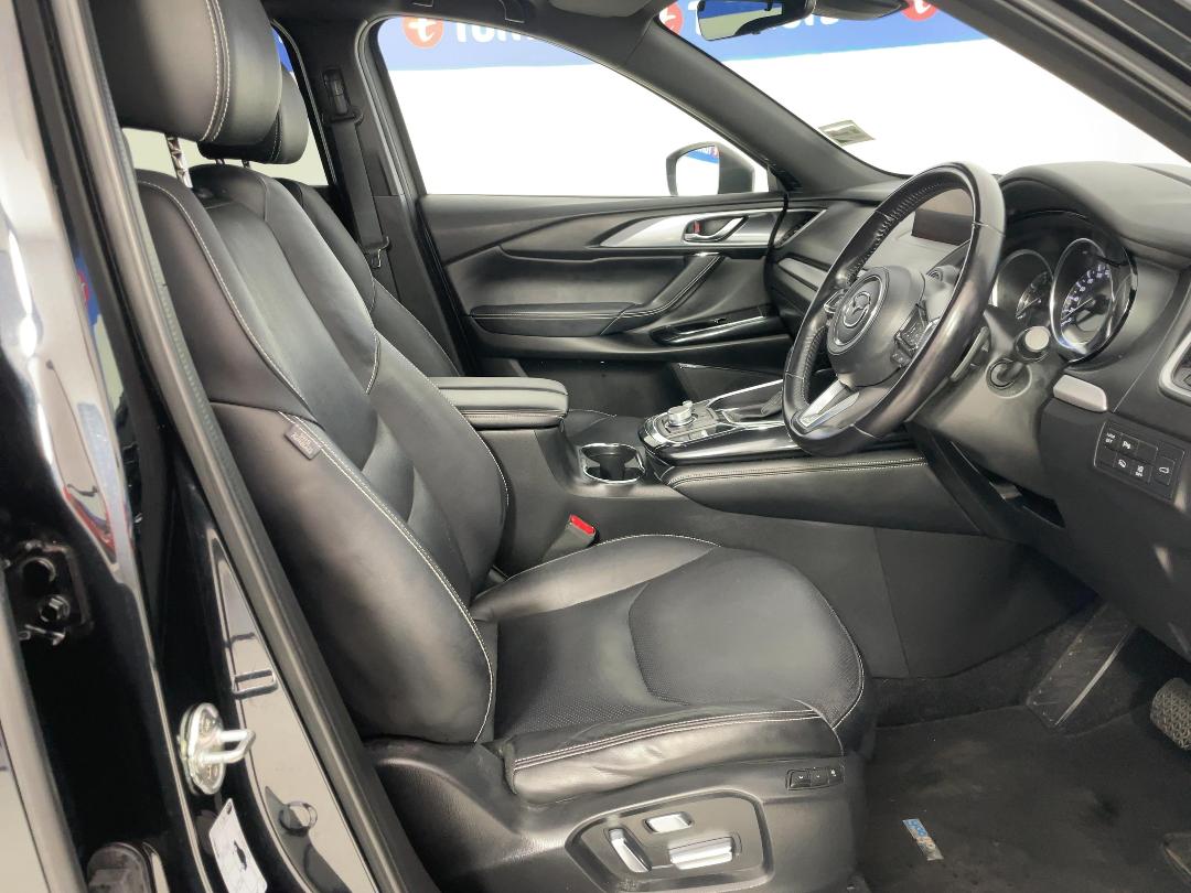 Photo '16' of Mazda CX-9