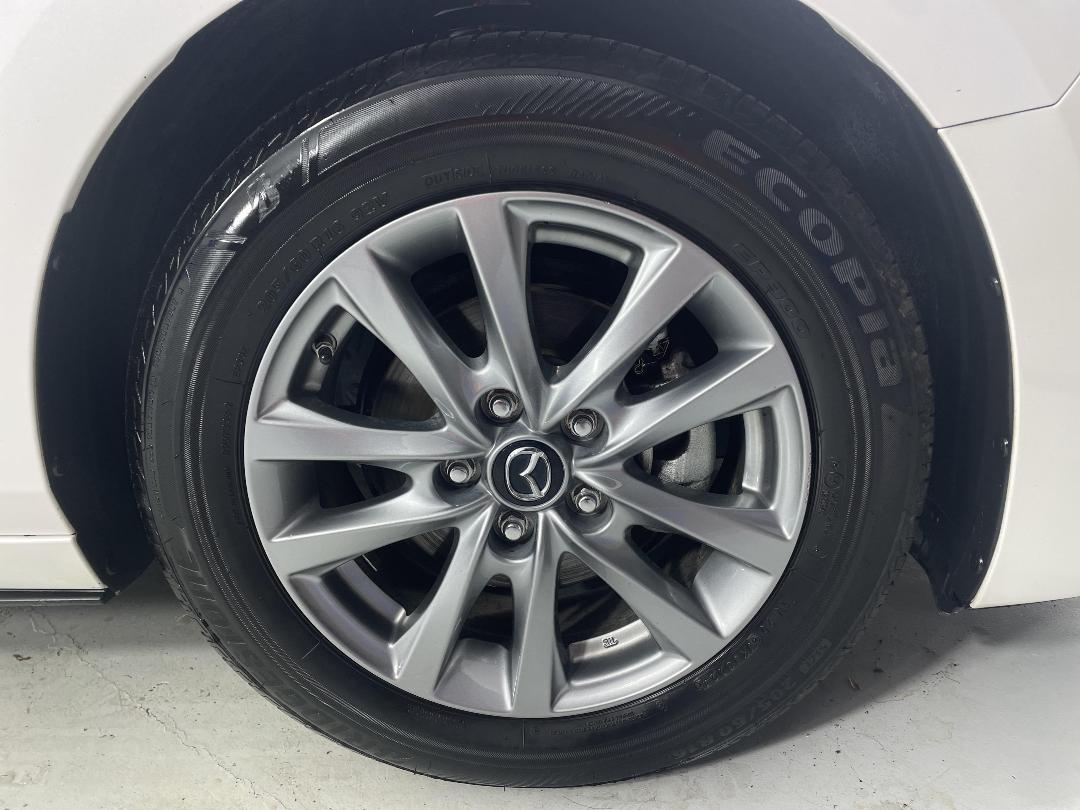 Photo '9' of Mazda Mazda3