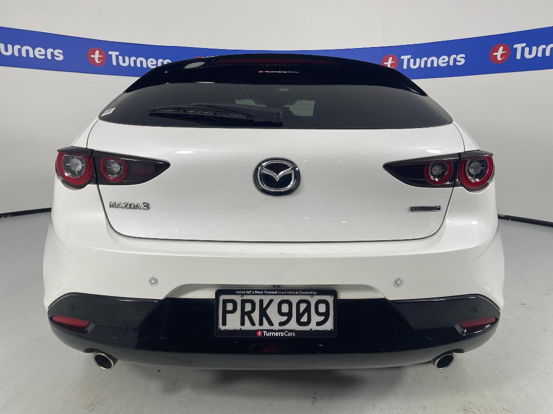 Photo '6' of Mazda Mazda3