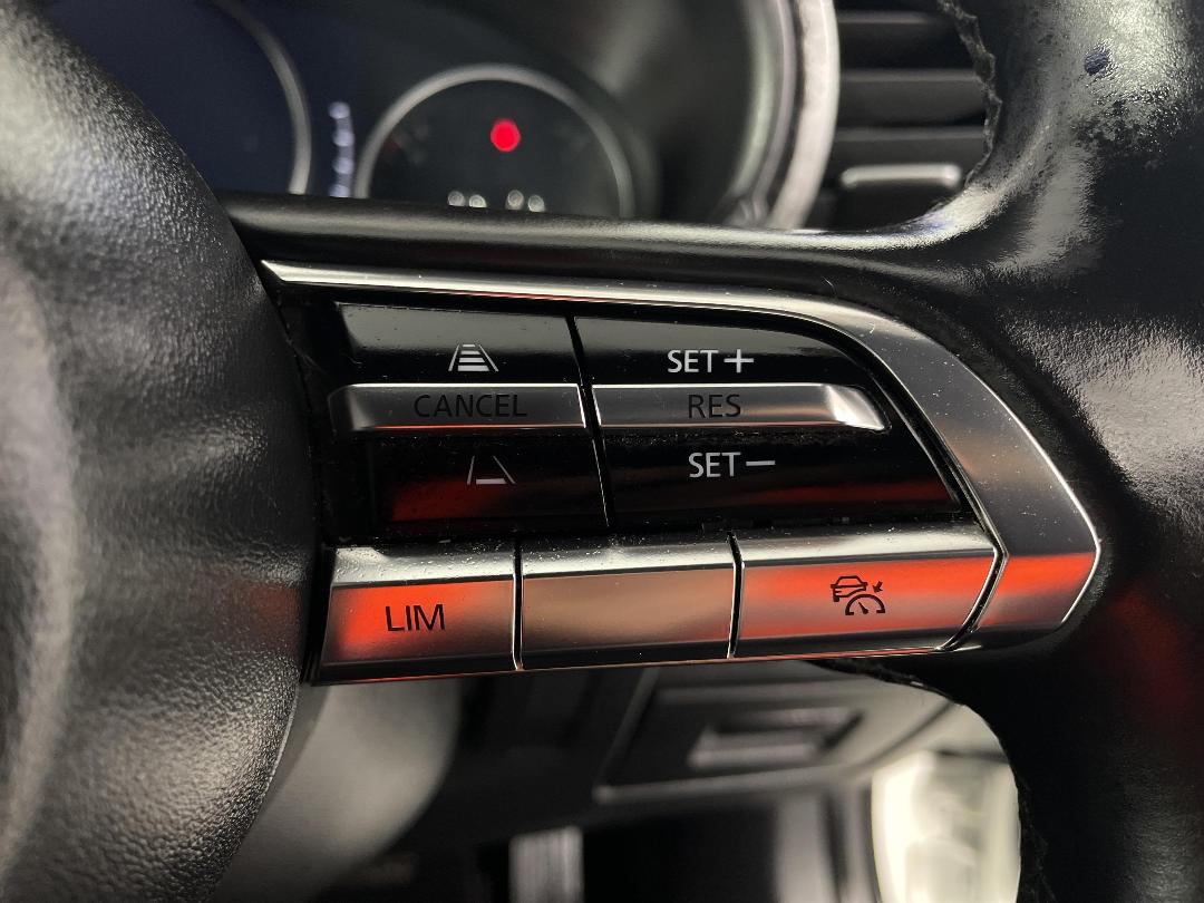 Photo '24' of Mazda Mazda3