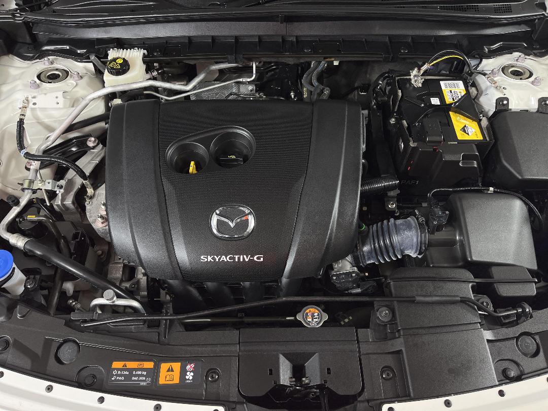 Photo '13' of Mazda MX-30