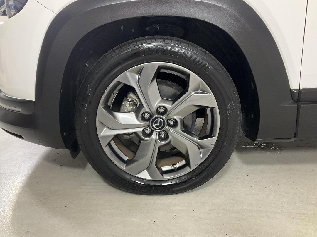 Photo '10' of Mazda MX-30