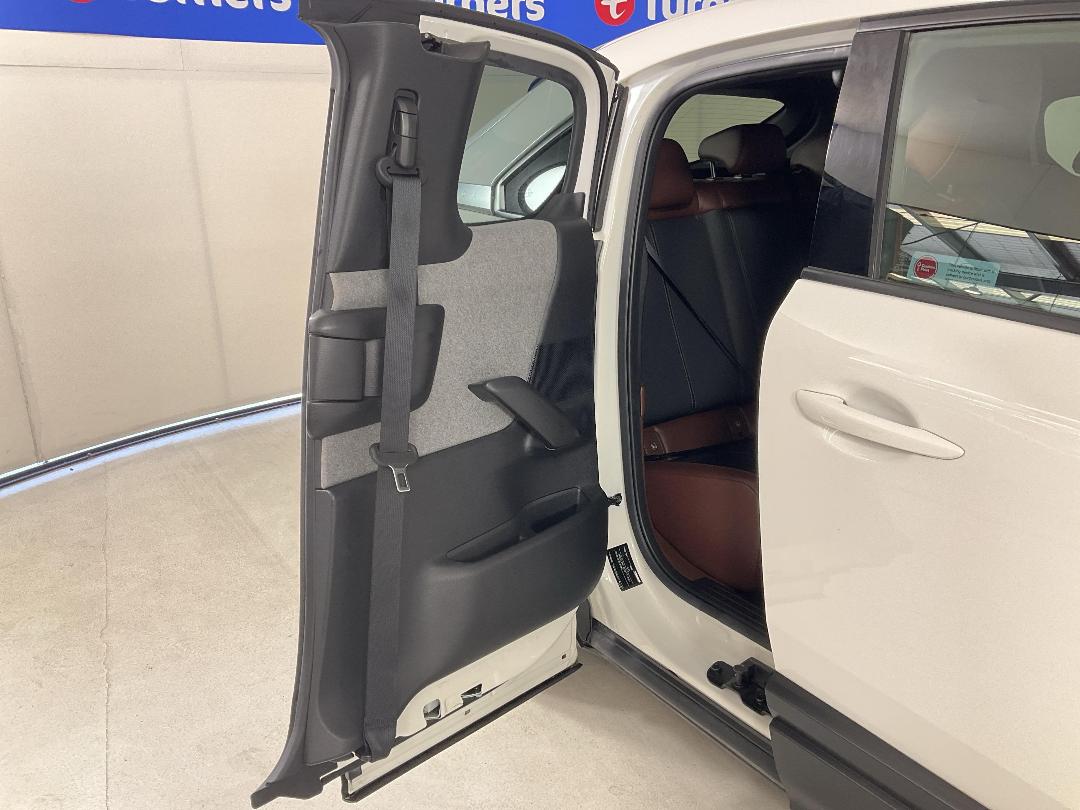 Photo '19' of Mazda MX-30