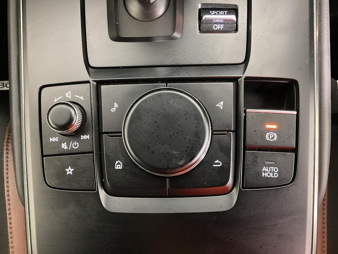 Photo '24' of Mazda MX-30