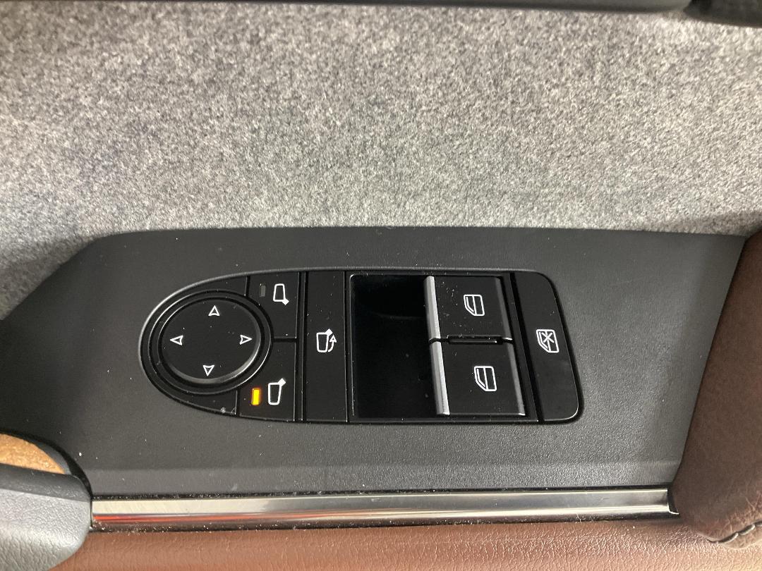 Photo '28' of Mazda MX-30