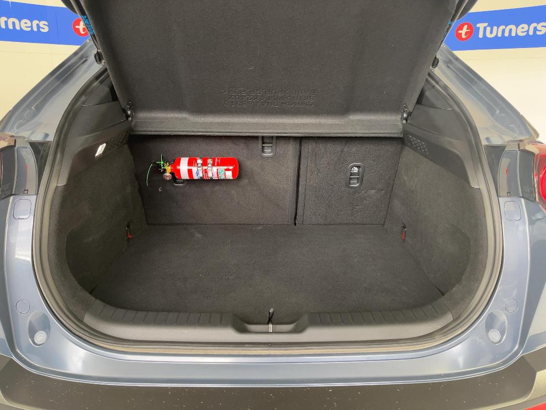 Photo '14' of Mazda MX-30