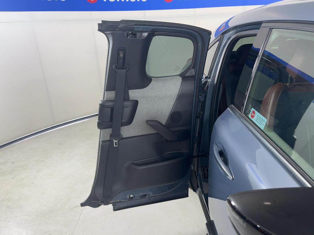 Photo '19' of Mazda MX-30