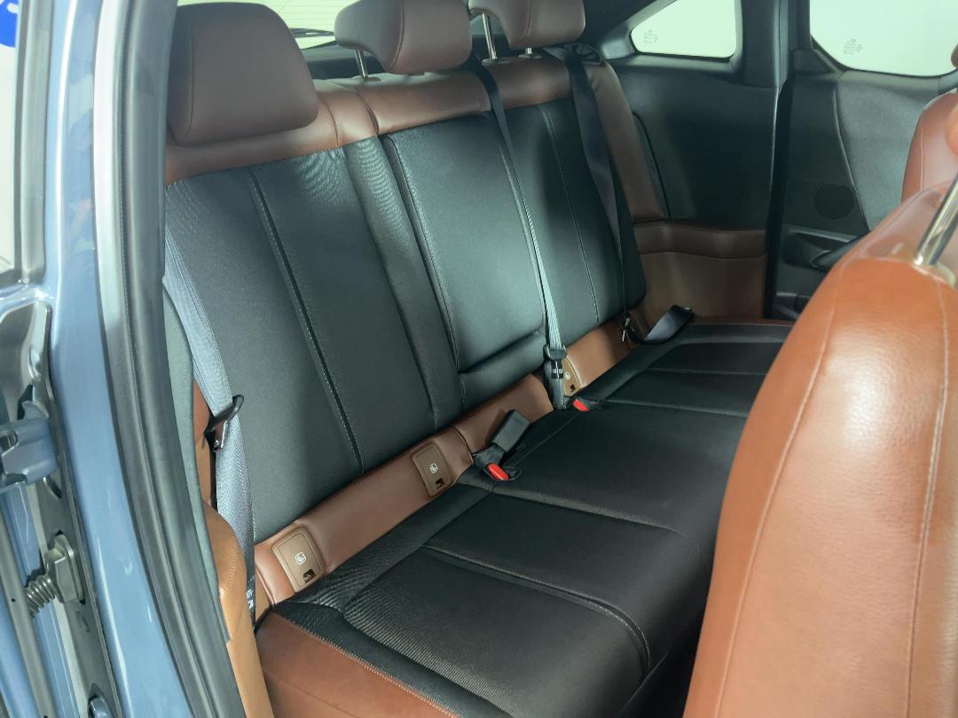 Photo '20' of Mazda MX-30